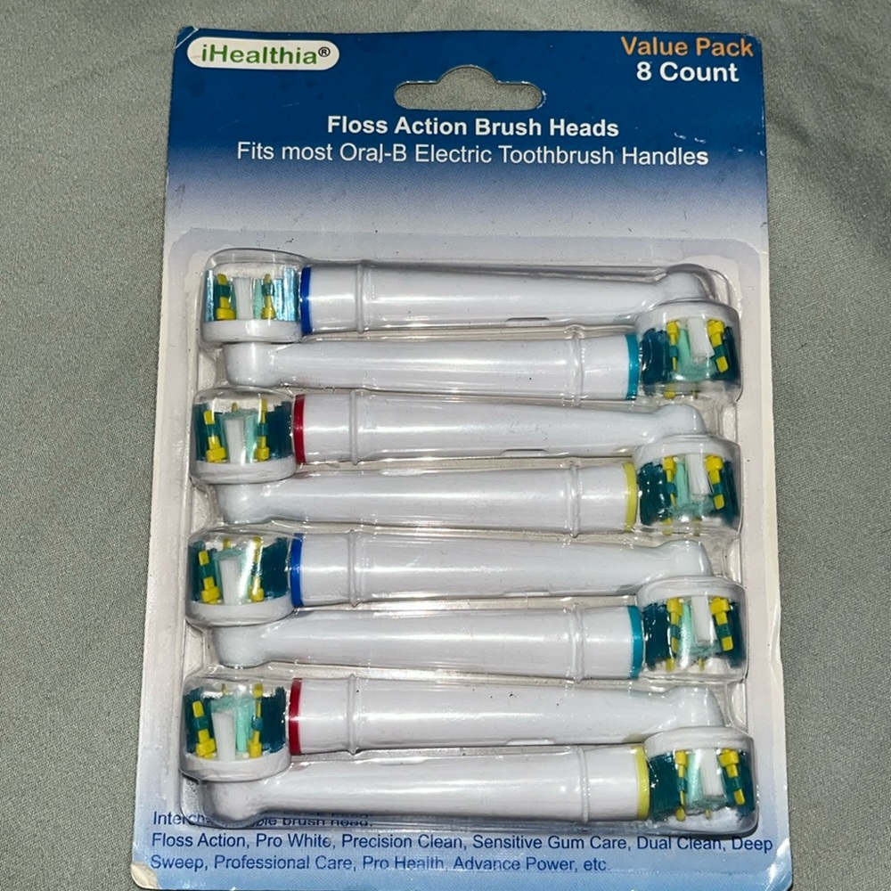 FITS MOAT Oral-B Electic toothbrush Handles FLOSS ACTION BRISH HEADS 8 count